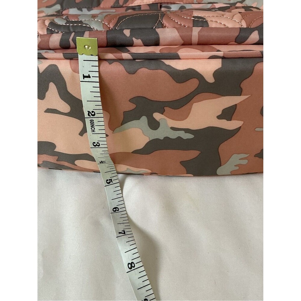 Lug Samba XL Crossbody Bag - Pink Camo Quilted Travel Organizer Lightweight - Picture 7 of 8